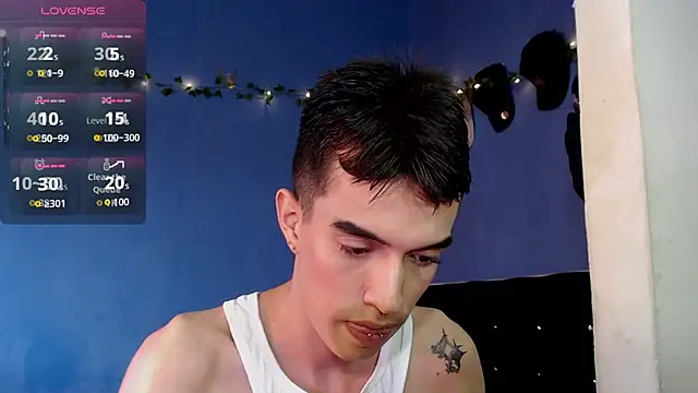 Juan Gomezz26 online show from June 10, 9:57 pm