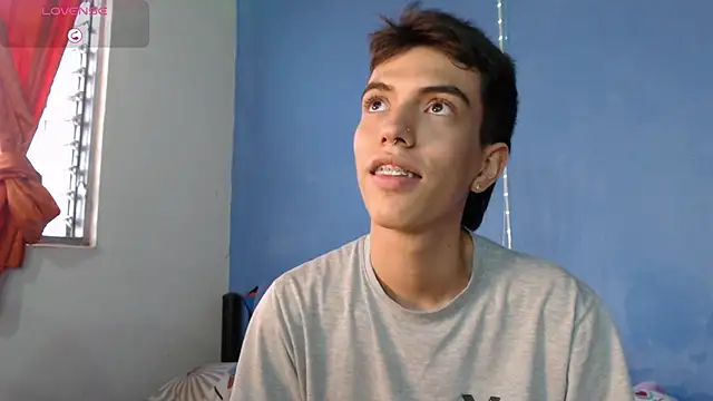 Juan Gomezz26 online show from July 30, 10:09 pm