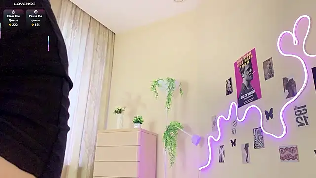 DreamyPalace online show from February 17, 1:18 pm