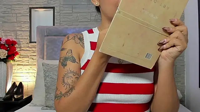 LanaRouse online show from February 23, 11:02 pm