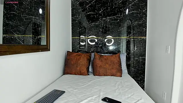 keyla knowles online show from March 12, 9:21 pm