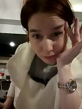 Snapshot of Atwsliiikizilll chatting on January 6, 4:49 am Atwsliiikizilll online show from January 6, 4:49 am