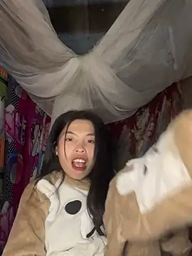 lux-su online show from February 2, 4:49 pm