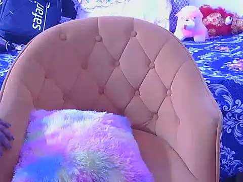 hey-pinky online show from April 28, 3:44 am