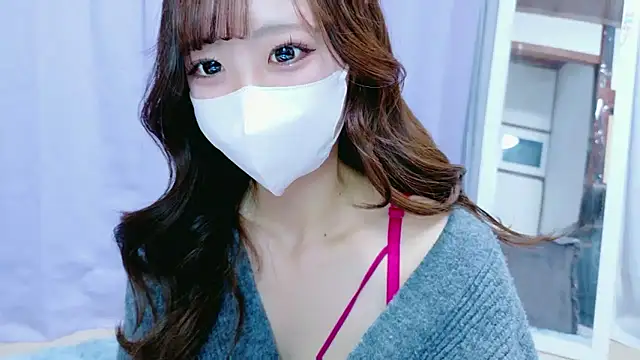 Snapshot of Yura_yura_ch chatting on May 6, 10:20 am Yura yura ch online show from May 6, 10:20 am