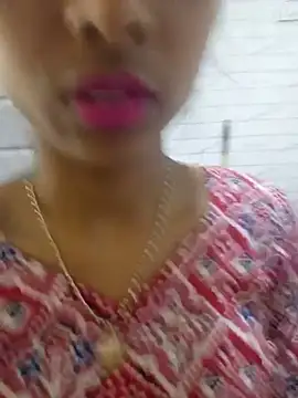 Snapshot of sexy_shital chatting on May 19, 2:51 am sexy shital online show from May 19, 2:51 am
