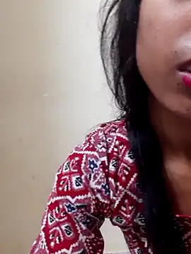Snapshot of sexy_shital chatting on June 8, 1:44 pm sexy shital online show from June 8, 1:44 pm
