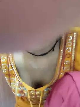 Snapshot of sexy_shital chatting on July 3, 2:51 am sexy shital online show from July 3, 2:51 am