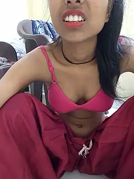 Snapshot of sexy_shital chatting on July 6, 3:03 am sexy shital online show from July 6, 3:03 am