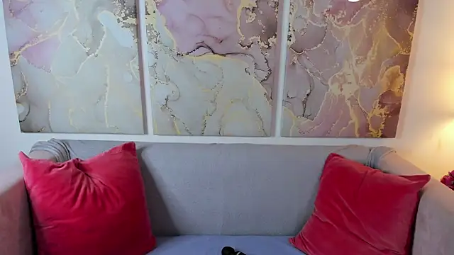 katymeaw online show from June 12, 1:48 am
