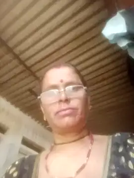 Snapshot of Pinki_rajak chatting on May 15, 11:45 pm Pinki rajak online show from May 15, 11:45 pm