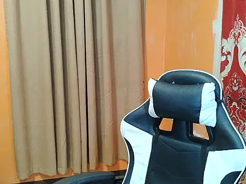 ur lovelyjessy online show from July 7, 2:58 am