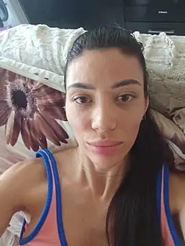 Snapshot of Leena_C chatting on June 19, 4:22 pm Leena C online show from June 19, 4:22 pm