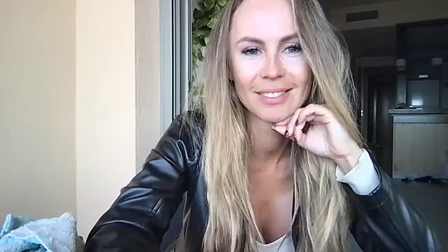LeMilf online show from April 22, 8:06 am