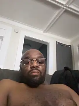 Snapshot of MrUnintentional chatting on June 7, 6:06 am MrUnintentional online show from June 7, 6:06 am