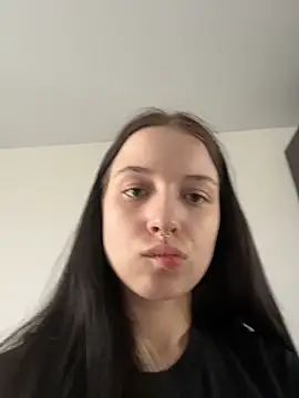 Snapshot of AlicePowells chatting on May 30, 11:07 am AlicePowells online show from May 30, 11:07 am