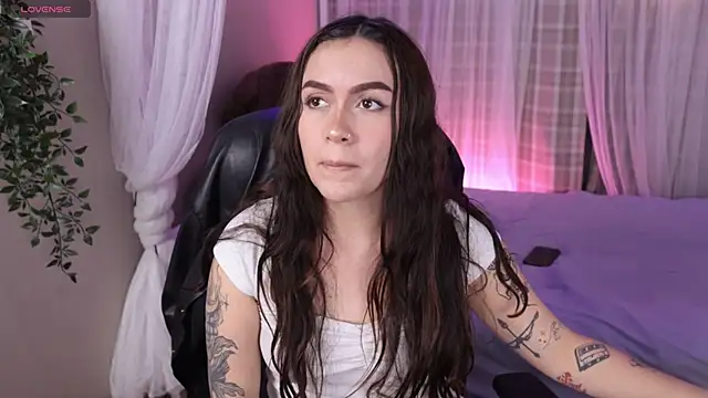 Snapshot of Sammy_joness chatting on December 15, 5:34 am Sammy joness online show from December 15, 5:34 am