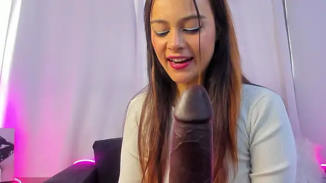 Adelaindiamond  online show from January 17, 12:21 pm