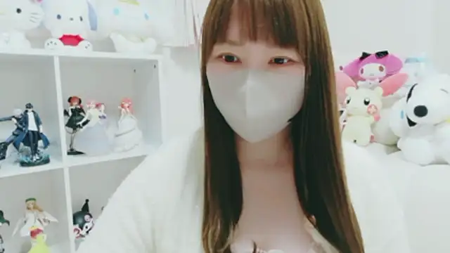 yuyuchan   online show from March 3, 5:08 pm