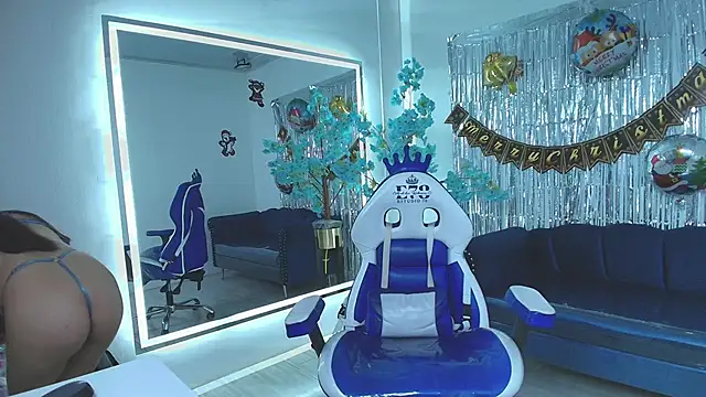 Snapshot of Sammy_evanns_ chatting on December 16, 3:06 pm Sammy evanns online show from December 16, 3:06 pm