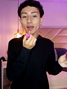 Snapshot of JiangShy666 chatting on December 15, 11:58 am JiangShy666 online show from December 15, 11:58 am