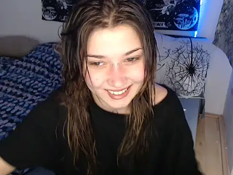 AlienforTwenty online show from January 16, 8:51 am