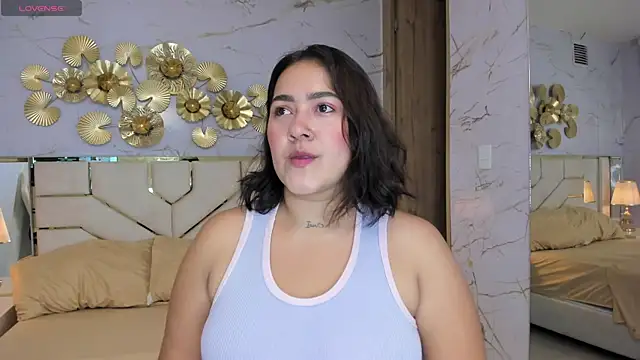 beautifulgirl4u  online show from April 27, 11:25 pm