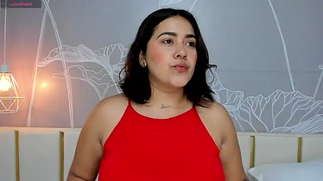 Snapshot of beautifulgirl4u_ chatting on May 7, 11:32 pm beautifulgirl4u online show from May 7, 11:32 pm
