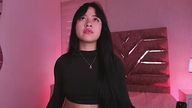 sofia go  online show from May 14, 12:01 pm
