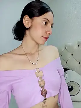 Lia whitexxx online show from December 20, 9:22 pm