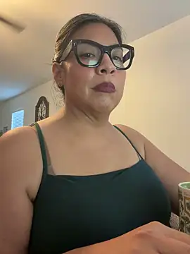 BettyWhispers online show from March 10, 2:33 pm