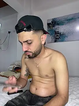 jamess 0 online show from May 11, 9:34 pm