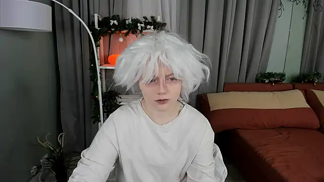 KellyKik online show from December 15, 8:24 pm