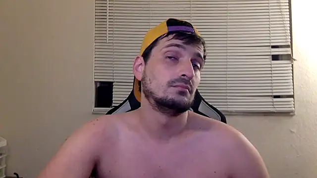 Snapshot of bls123123 chatting on March 7, 6:43 am bls123123 online show from March 7, 6:43 am