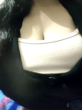 Desi Hasina online show from December 22, 3:53 pm