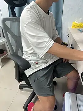 Snapshot of jason5858 chatting on December 20, 7:37 am jason5858 online show from December 20, 7:37 am