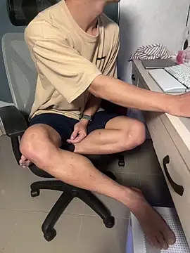 Snapshot of jason5858 chatting on February 1, 8:13 am jason5858 online show from February 1, 8:13 am