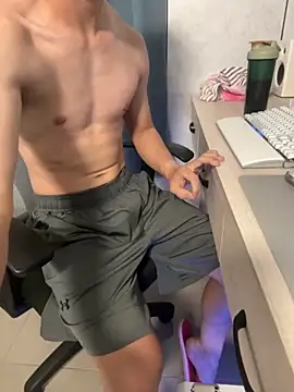 Snapshot of jason5858 chatting on February 14, 11:23 pm jason5858 online show from February 14, 11:23 pm