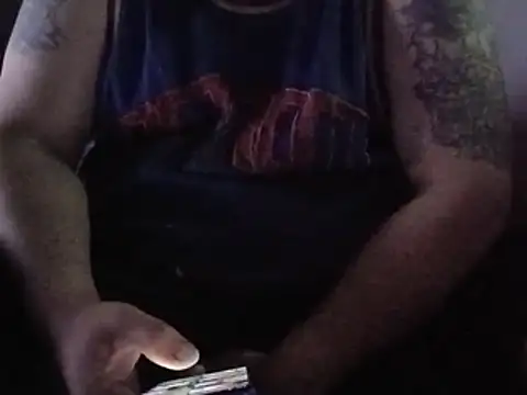 Snapshot of givr6inches chatting on May 24, 10:48 pm givr6inches online show from May 24, 10:48 pm