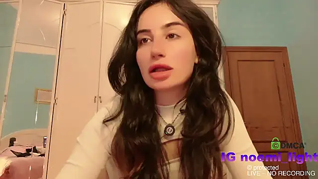 DeaAthena online show from February 23, 4:59 pm