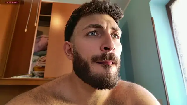 Snapshot of mark_ariete chatting on June 6, 4:33 pm mark ariete online show from June 6, 4:33 pm