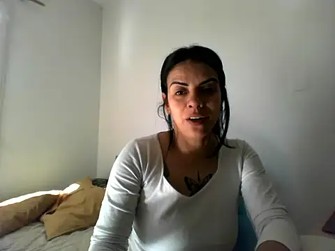 Snapshot of luluclark69 chatting on July 9, 4:44 pm luluclark69 online show from July 9, 4:44 pm
