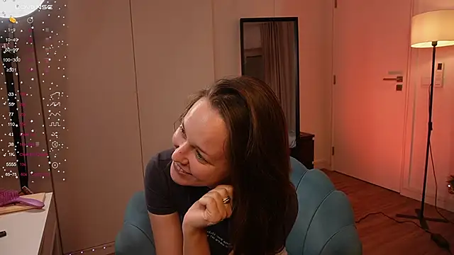 NeonDream  online show from December 17, 1:06 pm