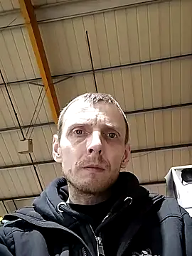 CrookedBunk3527 online show from January 7, 4:09 pm