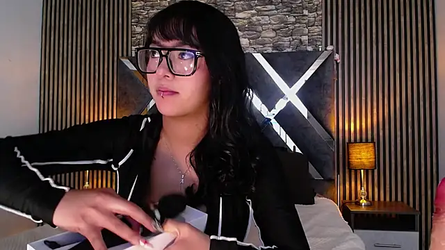 Amy channel online show from March 17, 1:03 pm