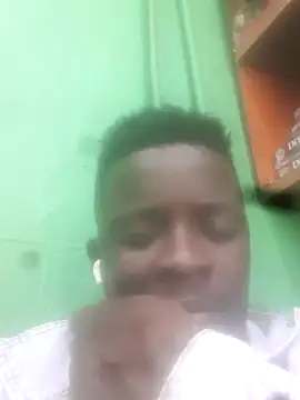 Snapshot of M8ygcthf3 chatting on January 19, 8:40 am M8ygcthf3 online show from January 19, 8:40 am