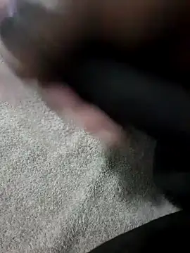 Snapshot of M8ygcthf3 chatting on March 9, 7:40 pm M8ygcthf3 online show from March 9, 7:40 pm