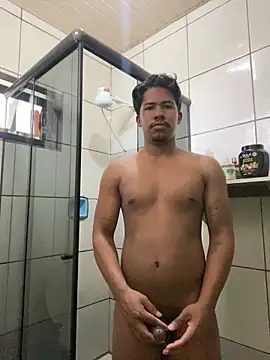 Snapshot of agenor29 chatting on December 16, 4:01 pm agenor29 online show from December 16, 4:01 pm