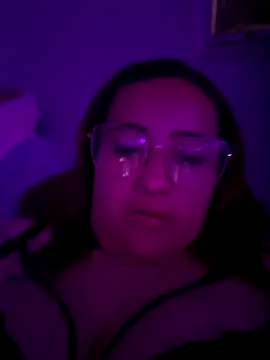 Snapshot of Meghan_T18 chatting on December 17, 1:11 am Meghan T18 online show from December 17, 1:11 am