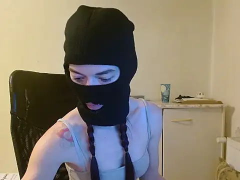 ntrlbdyy online show from December 16, 7:24 am